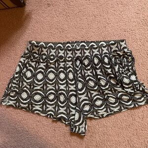 H&M large sleep shorts psychedelic pattern kaleidoscope